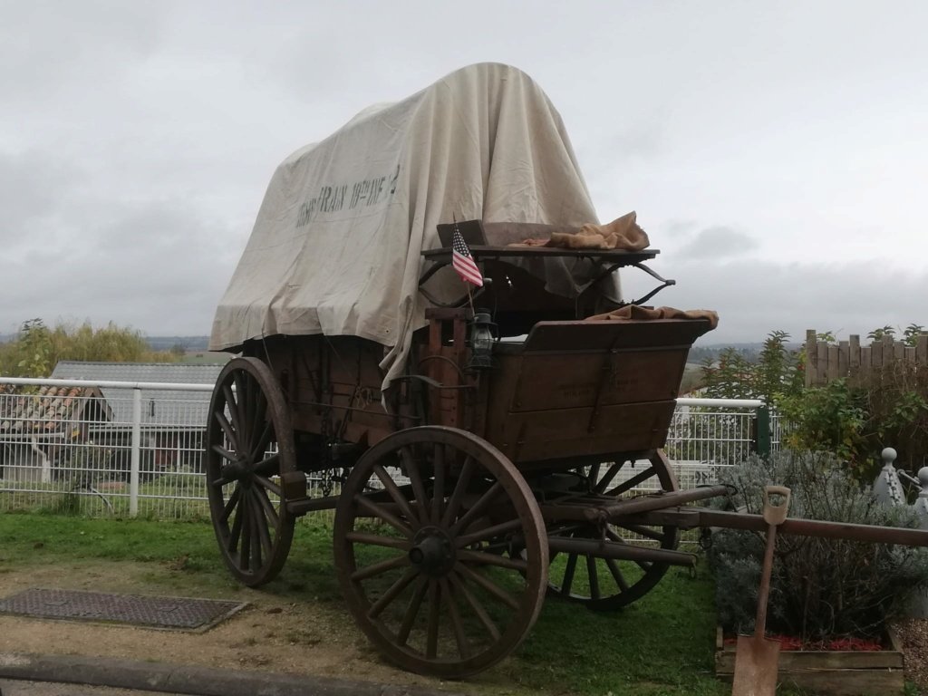 chariot.jpg